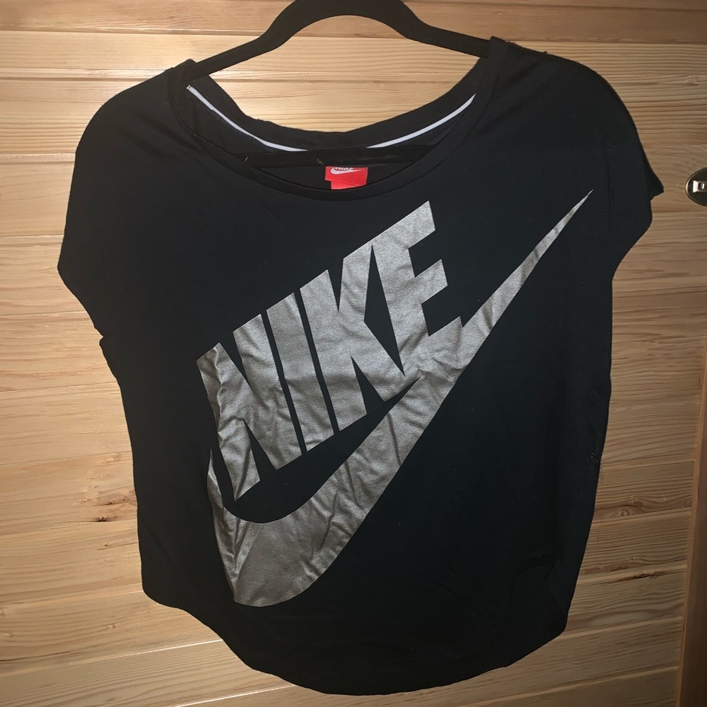 Nike Midi Crop Top